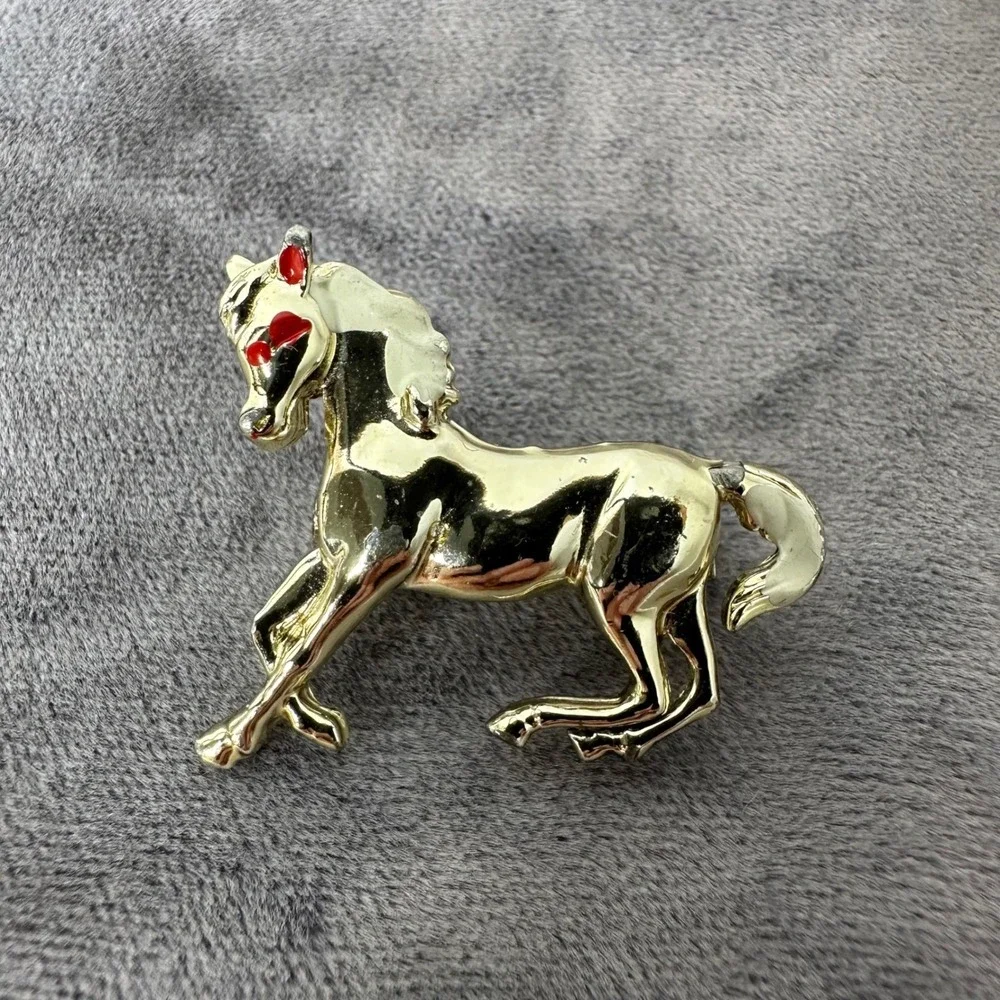 Gold Tone Galloping‎ Horse Brooch Red White Enamel Accents Animal Pin Costume